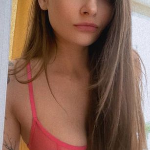 Model - NaomiLisss Funny