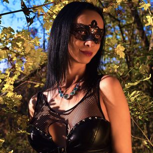 Model - m00nshine mature