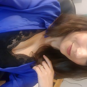 Ivonne Hilton english Model - Ivonne Hilton english