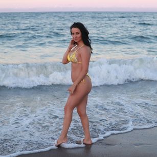 CarlaReyes anal Model - CarlaReyes anal