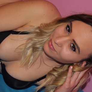 Model - Nicki Cutie 5