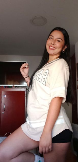 Model - Iris Moira blowjob