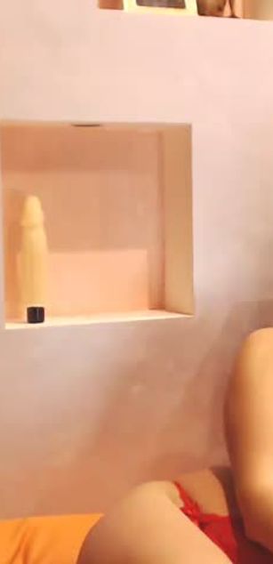 Model - Scarlett 2
