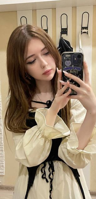 Model - kittysann young