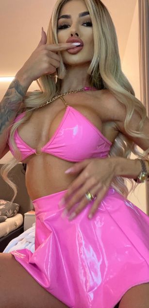 Ariana bigtits Model - Ariana bigtits