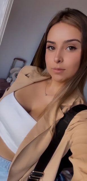 Model - julieta77 bigass