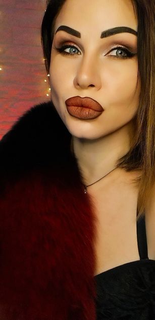 Model - AnnaLu heels