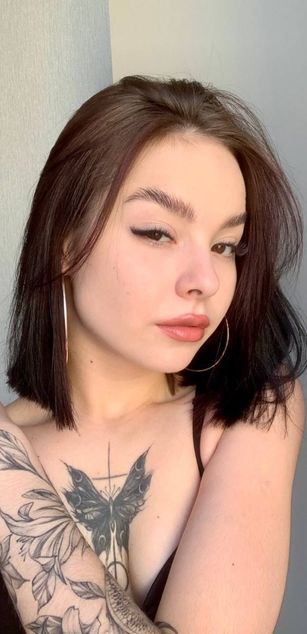 Model - Summer bigass