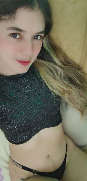 Model - Alicia teen