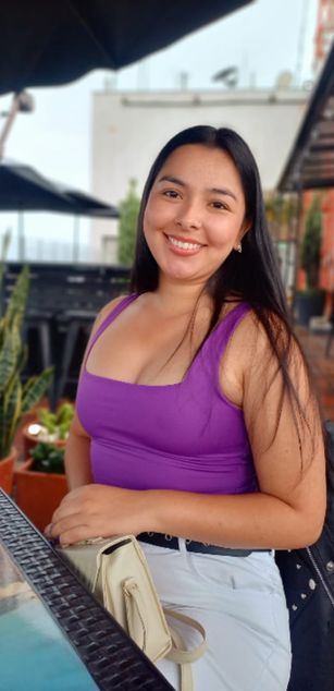 Model - Iris Moira blowjob