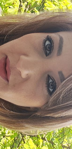 Model - MayaWillow lips