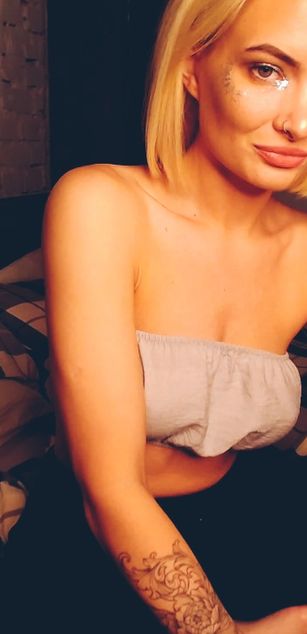 Model - Miss Sonya findom