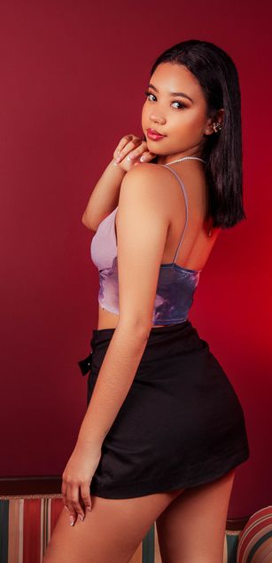 Model - EmilyBloop blowjob