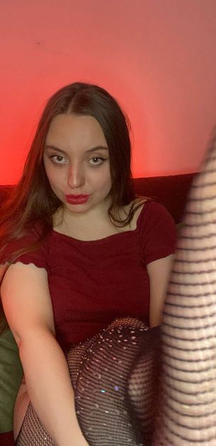 Model - Charlotta Apple ass