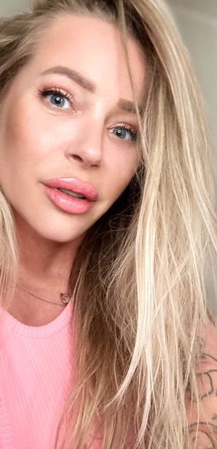 Sadie legs Model - Sadie legs