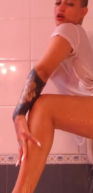 ColombianHottie deepthroat Model - ColombianHottie deepthroat