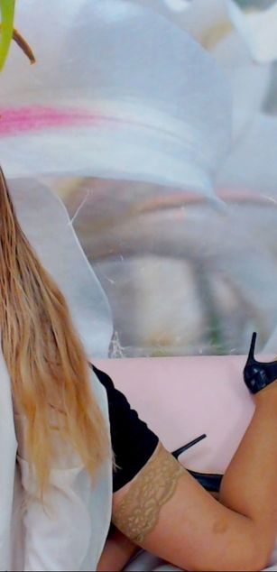 Model - LillyDiaz deepthroat