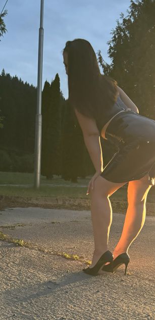 Model - AnaHathor domination