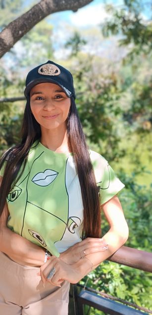 Model - Valen Hops deepthroat