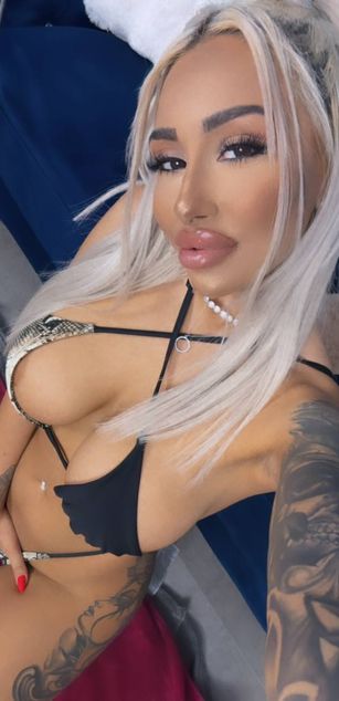 GoldenAmber ass Model - GoldenAmber ass