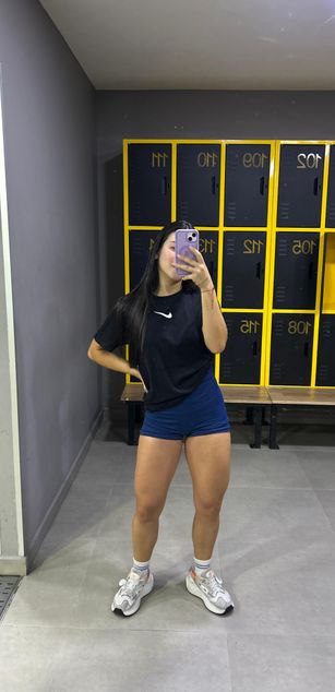 Model - Sarah Franco deepthroat