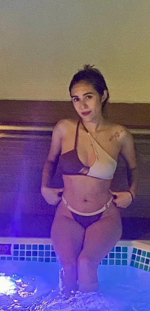 Model - Ema Braun bigtits