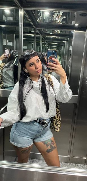 Model - Moli Myers blowjob