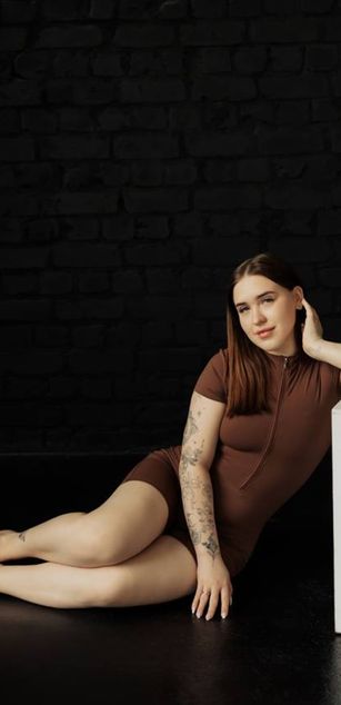 LauraHlot bigboobs Model - LauraHlot bigboobs