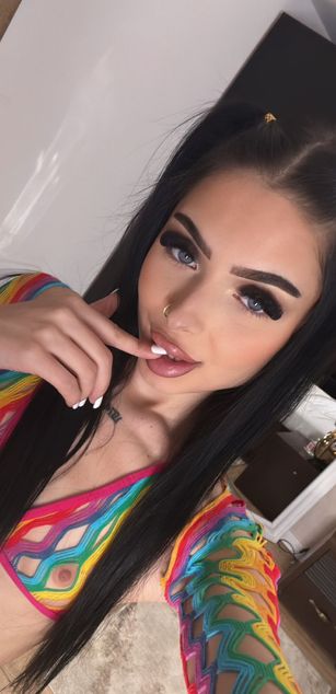 Ashley deepthroat Model - Ashley deepthroat