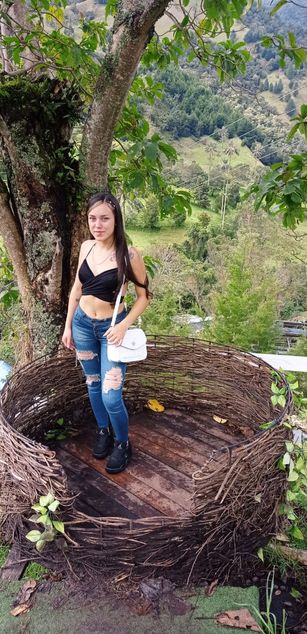 Athziry G deepthroat Model - Athziry G deepthroat