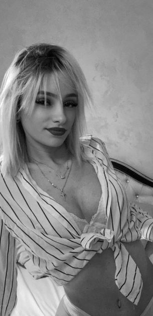 LustyRose dildo Model - LustyRose dildo