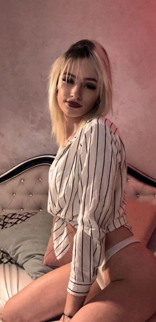 LustyRose dildo Model - LustyRose dildo