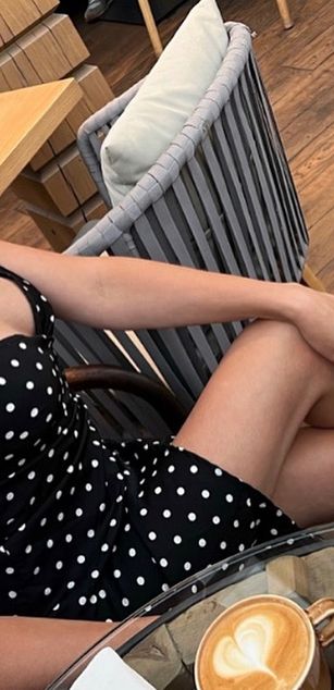 Annet milf Model - Annet milf