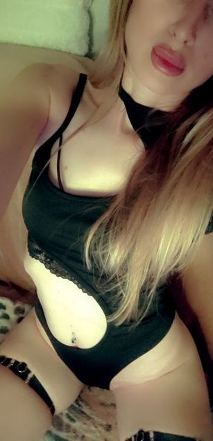 Mia boobs Model - Mia boobs