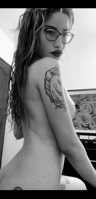 Model - MerryMendez deepthroat