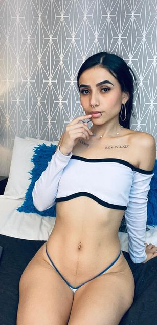 Mia Jade Squirting Model - Mia Jade Squirting