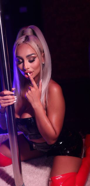 GoldenAmber ass Model - GoldenAmber ass