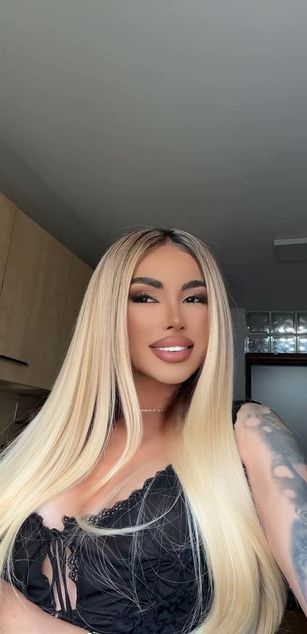 Ariana bigtits Model - Ariana bigtits