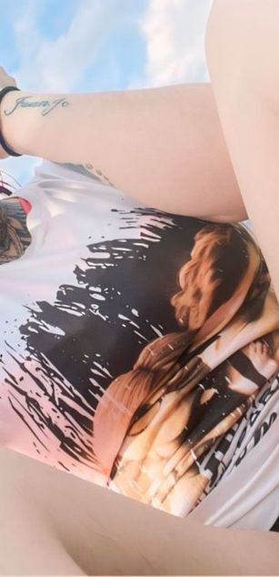 AmaranthaVelmet striptease Model - AmaranthaVelmet striptease