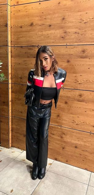 Model - Luna_Bigcock passion