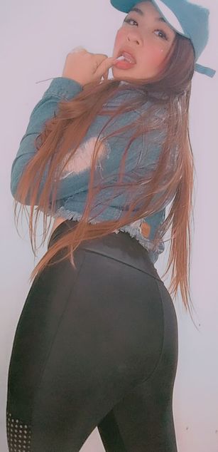 Model - Afrodita squirt