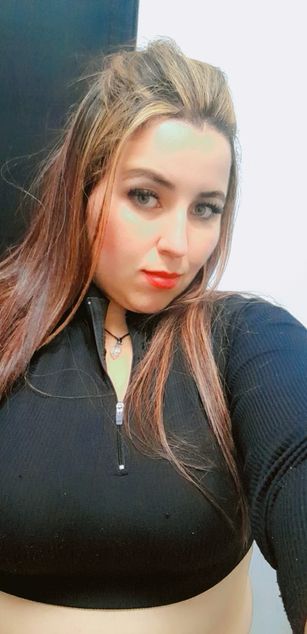 Model - Isabela Park curvy