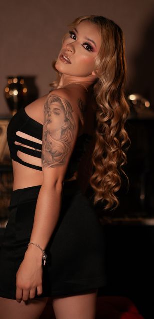 Lexxy Bunny deepthroat Model - Lexxy Bunny deepthroat
