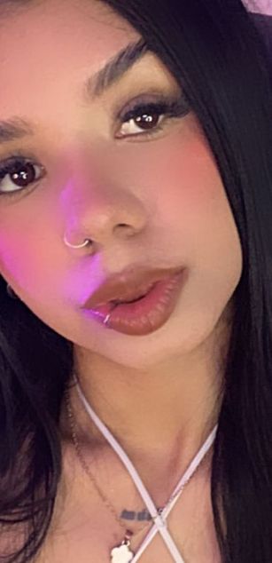 Model - VioletGrace sexy