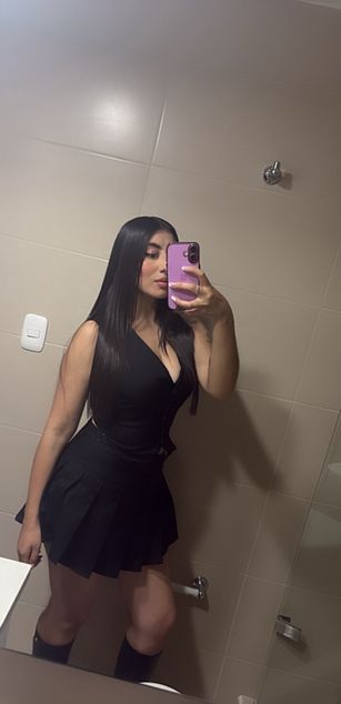 Mia Thomsom deepthroat Model - Mia Thomsom deepthroat