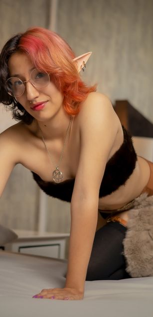 Model - MitsuriKibutsuyi blowjob