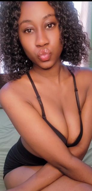 SexyShan milf Model - SexyShan milf