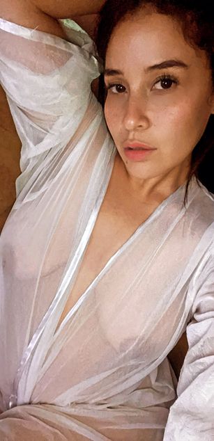 Tess curvy Model - Tess curvy