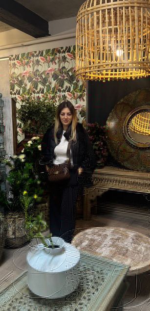 Model - PalomaOdette heels