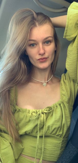 Model - MysticVenus_ fetish